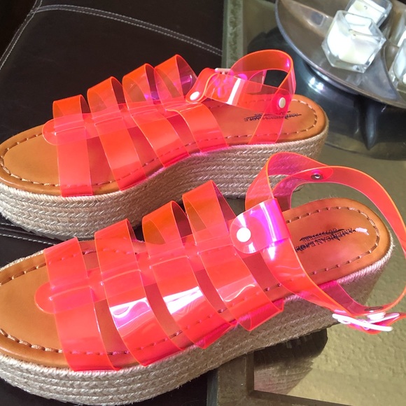 American Eagle Outfitters Shoes - NWOT Neon Jelly AE Wedge Sandal 💖